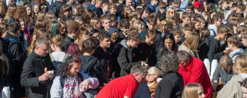 Pielgrzymka Ósmoklasistów do Sanktuarium Matki Bożej Licheńskiej